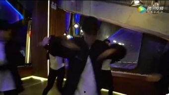 小孩走秀视频教学视频,跟随视频轻松学步