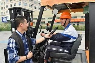 叉车视频表演大全集,全方位展示叉车表演艺术盛宴